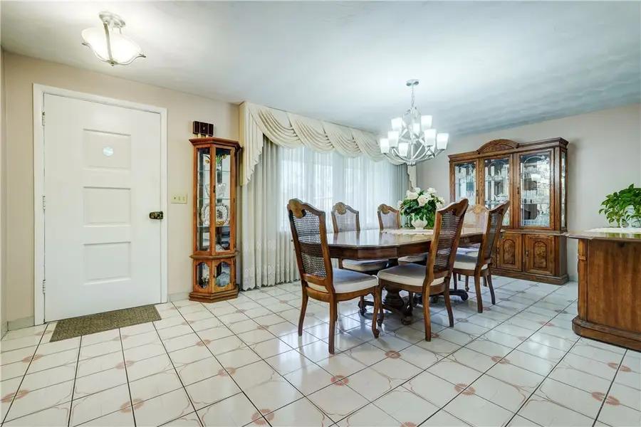 7 Flamingo Dr, Rochester, NY 14624 - #3