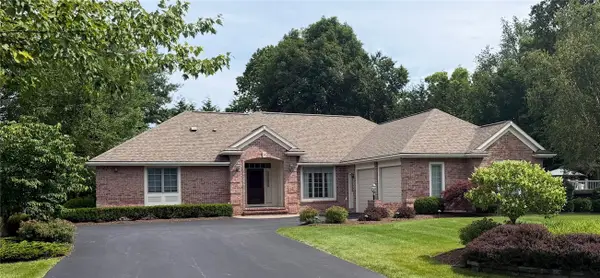 34 Crossbow Drive, Penfield, NY 14526