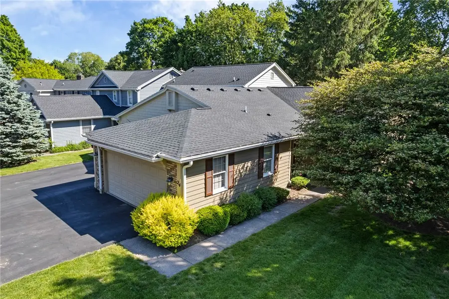 24 Winding Wood, Pittsford, NY 14534 - #2