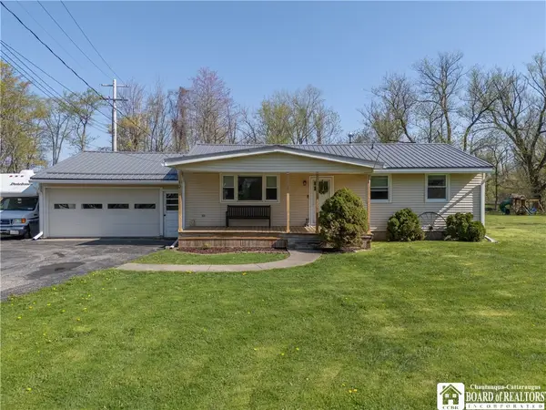 10 Fourth Street, Forestville, NY 14062