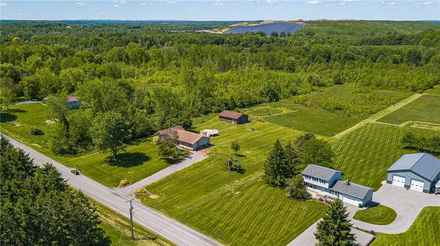 965 Johnson Rd, Churchville, NY 14428 - #2