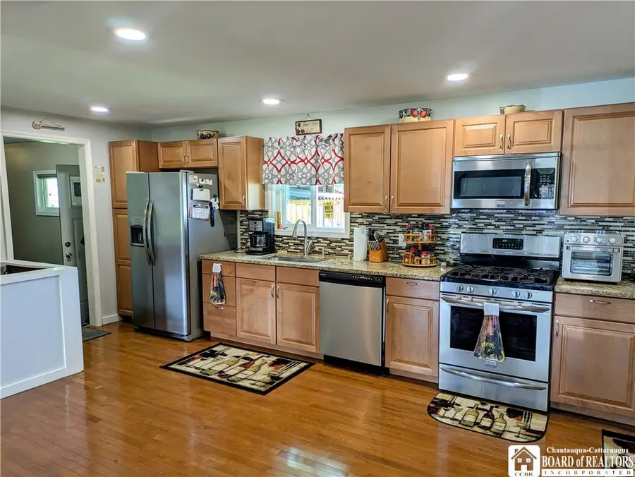 1633 Lakeview Road, Lake View, NY 14085 - #2