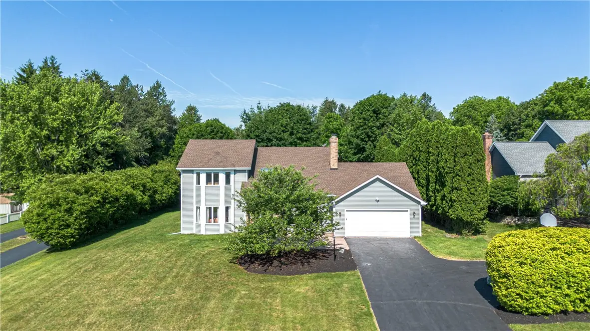 29 Ironwood Drive, Fairport, NY 14450 - #1