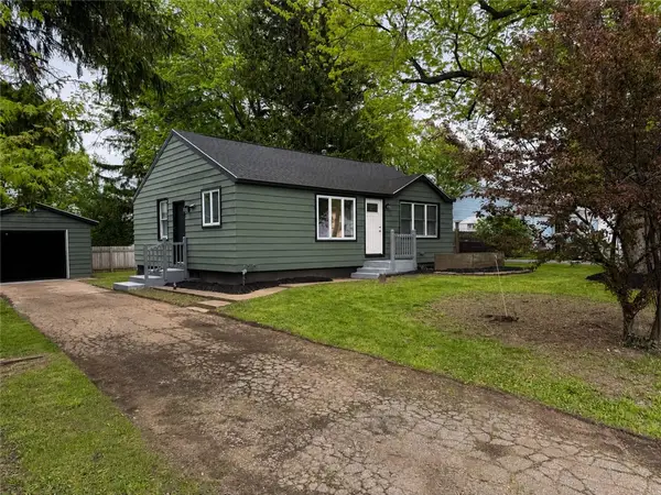 10652 W Sheridan Drive, Dunkirk, NY 14048