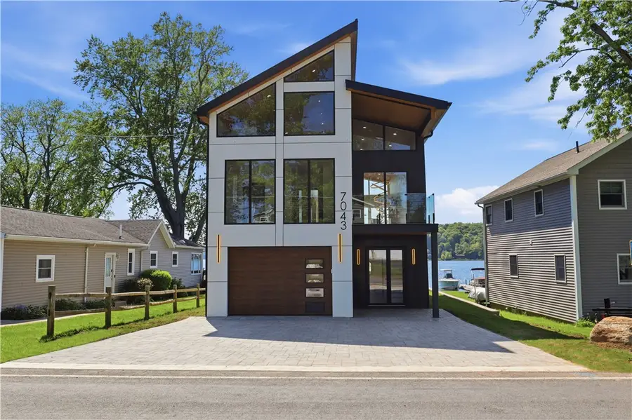 7043 Lake Bluff Road, Wolcott, NY 14590 - #3
