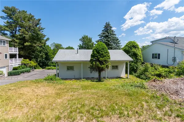 7104 Bayview Drive, Sodus Point, NY 14555