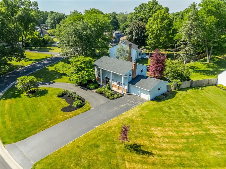 52 Parkridge Drive, Pittsford, NY 14534 - #2