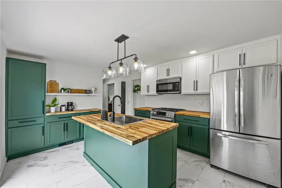 112 Sharon Drive, Rochester, NY 14626 - #2