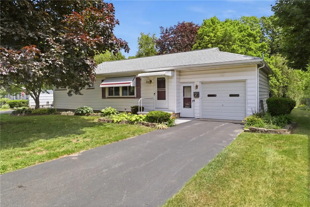 22 Chad Circle, Rochester, NY 14616 - #1
