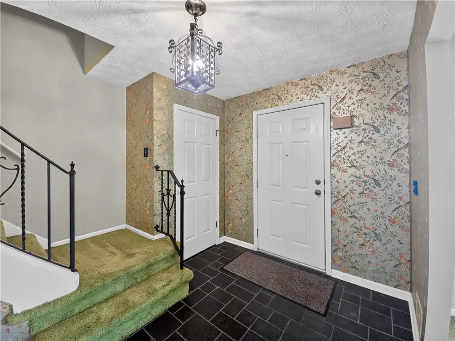 47 Huxley, Fairport, NY 14450 - #3