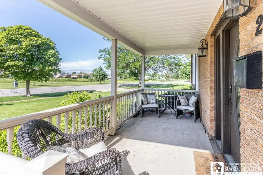 212 N Creek Drive, Buffalo, NY 14225 - #3