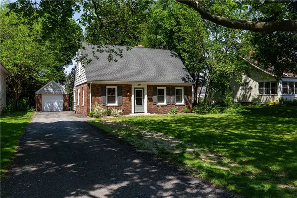 39 Ridgewood Drive, Rochester, NY 14622