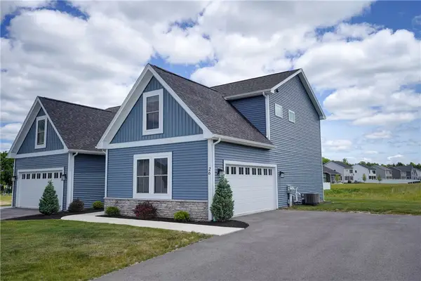 26 Chase Meadow Trail, Honeoye Falls, NY 14472