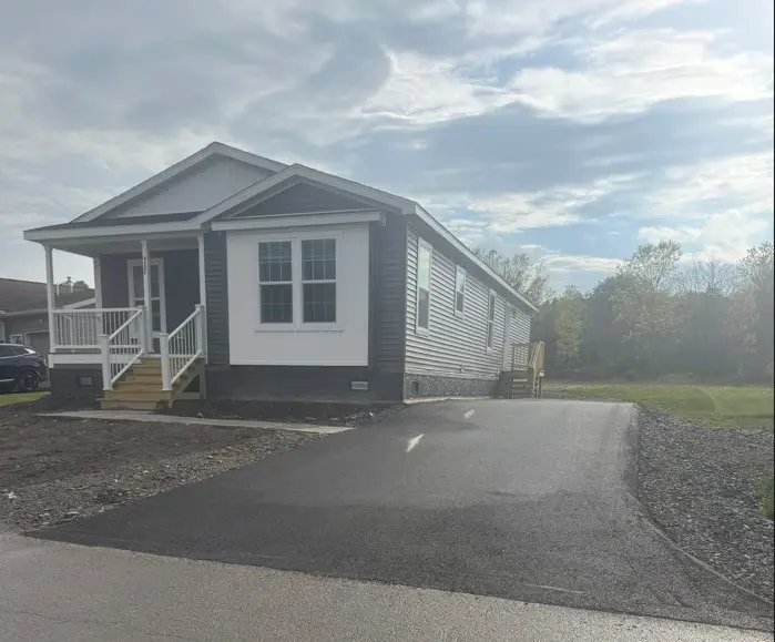 4232 Canalside Drive, Palmyra, NY 14522 - #1