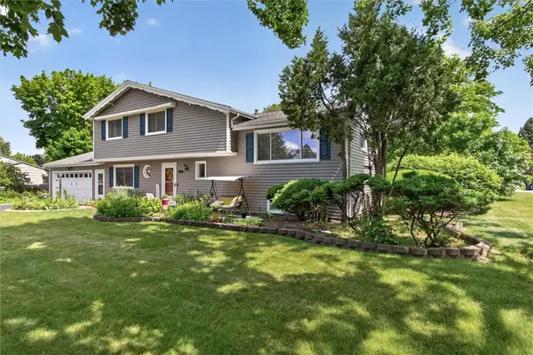 2 Bryn Mawr Road, Rochester, NY 14624