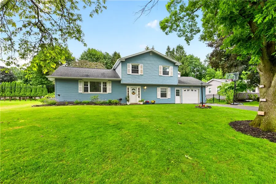 69 Brentwood Lane, Fairport, NY 14450 - #3