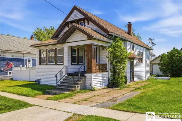 123 Courtland Avenue, Buffalo, NY 14215