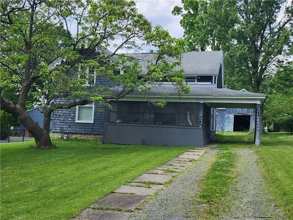 1 Seminary Street, Union Springs, NY 13160