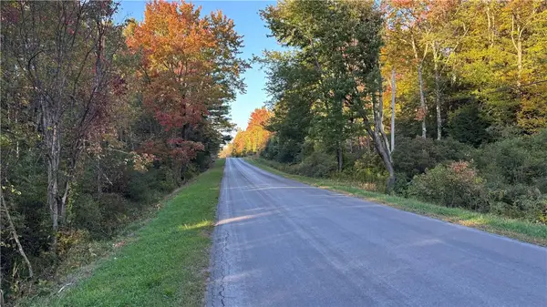 239 White Road, Parish, NY 13131