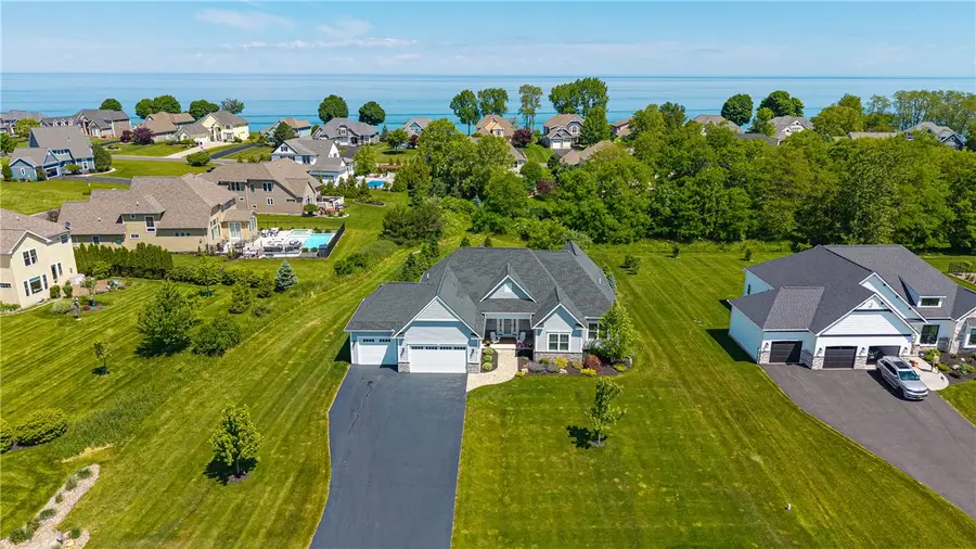 211 Mill Stream Run, Webster, NY 14580 - #2