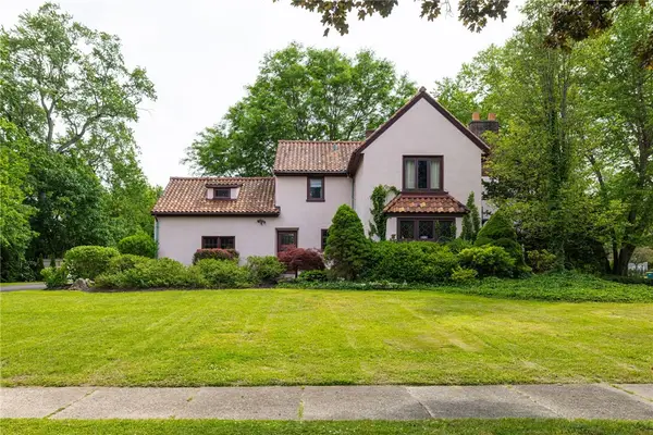 550 Winton Road S, Rochester, NY 14618