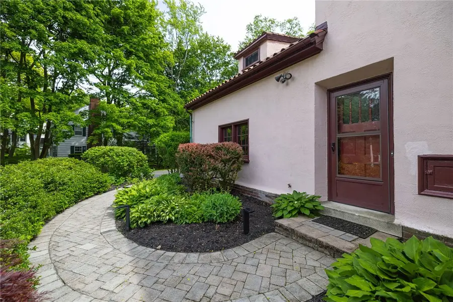 550 Winton Road S, Rochester, NY 14618 - #3