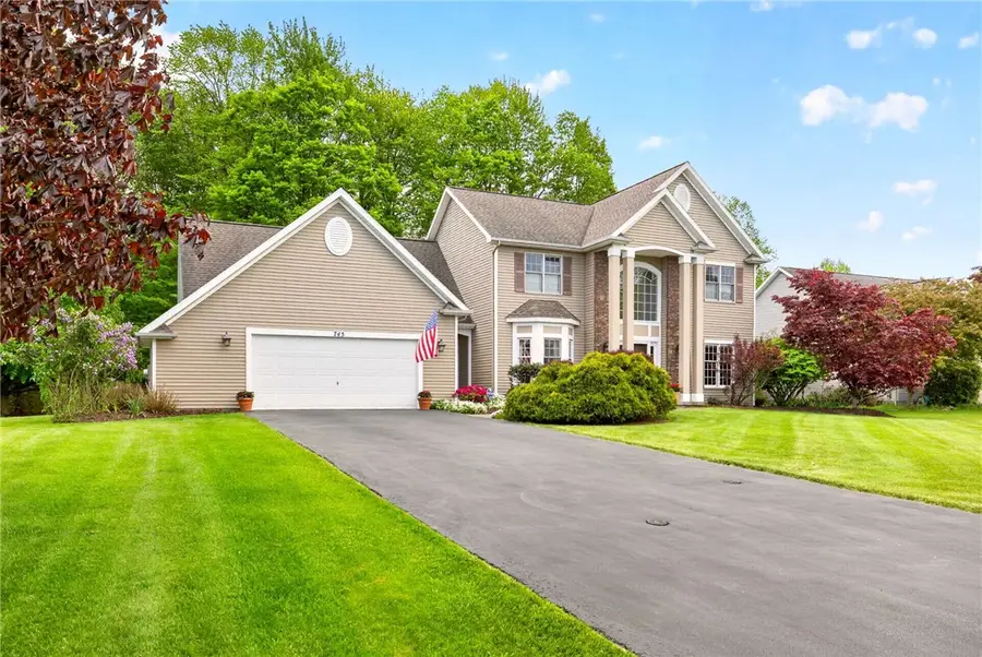 745 Hailey Dr, Webster, NY 14580 - #2