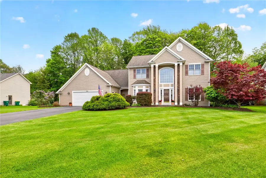 745 Hailey Dr, Webster, NY 14580 - #3