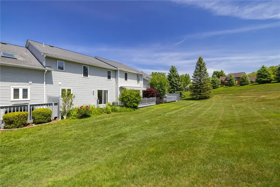 6 Chenin Run, Fairport, NY 14450 - #2