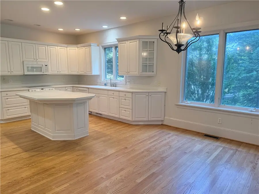 11 Harrington Drive, Fairport, NY 14450 - #2