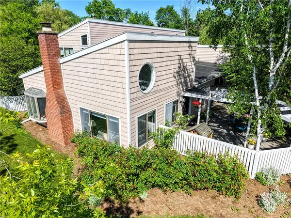 231 Strawberry Hill Circle #2, Ithaca, NY 14850