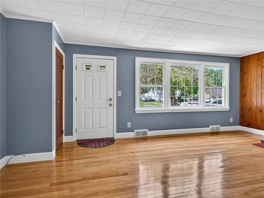 319 Windsor Road, Rochester, NY 14612 - #3