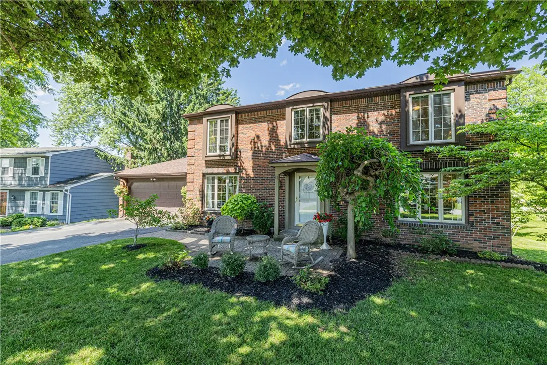 11 Country Downs Circle, Fairport, NY 14450 - #1