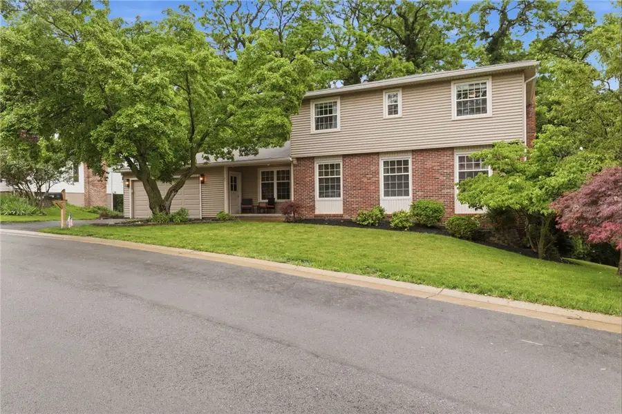 161 Selborne Chase, Fairport, NY 14450 - #2
