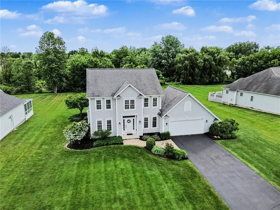 1032 Castle Bridge Xing, Webster, NY 14580 - #3