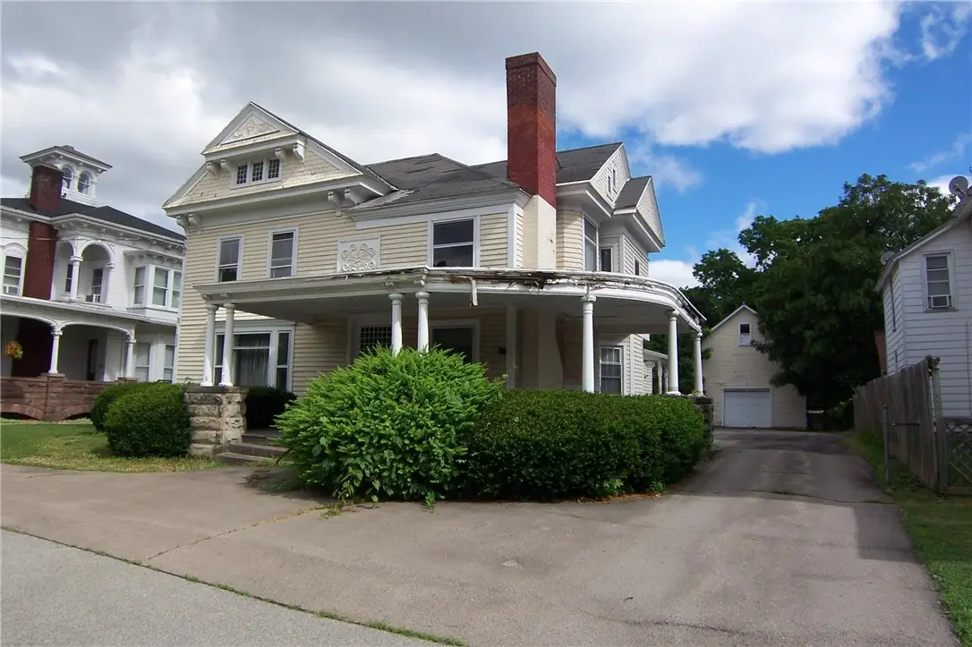 117 W Main St, Palmyra, NY 14522 - #1