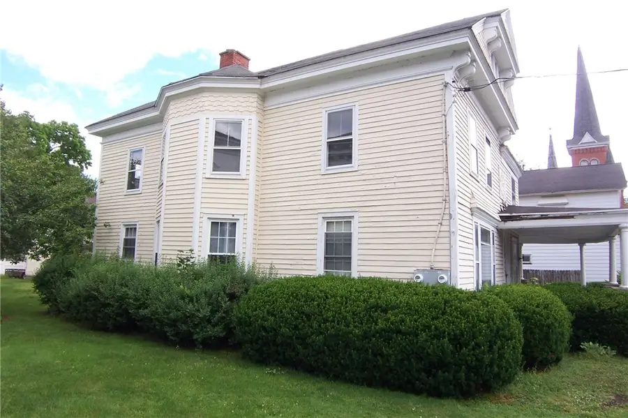 117 W Main St, Palmyra, NY 14522 - #2