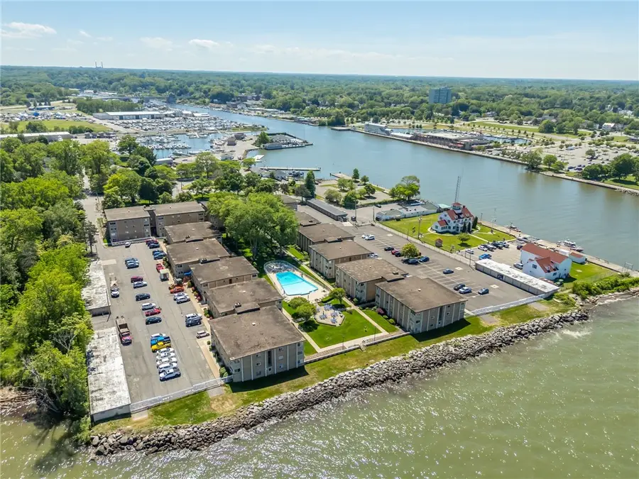 304 Westage At The Harbour, Rochester, NY 14617 - #3