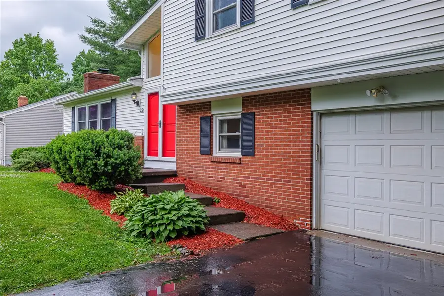 25 Redwood Drive, Penfield, NY 14526 - #3
