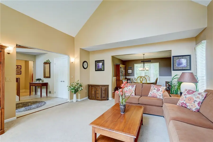 244 Melwood Dr, Rochester, NY 14626 - #3
