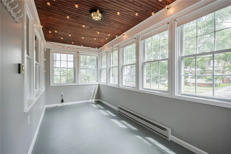 370 Laurelton Rd, Rochester, NY 14609 - #2