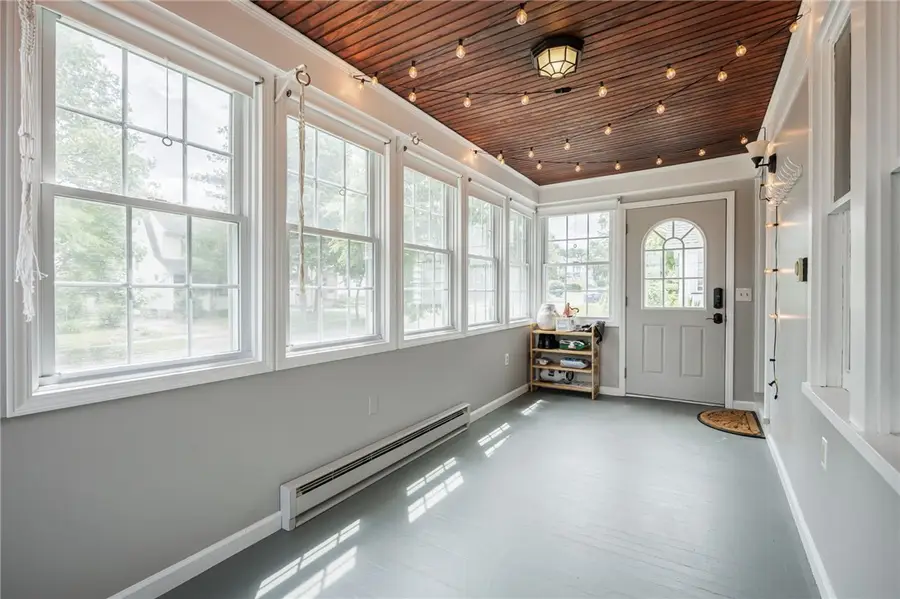 370 Laurelton Rd, Rochester, NY 14609 - #3