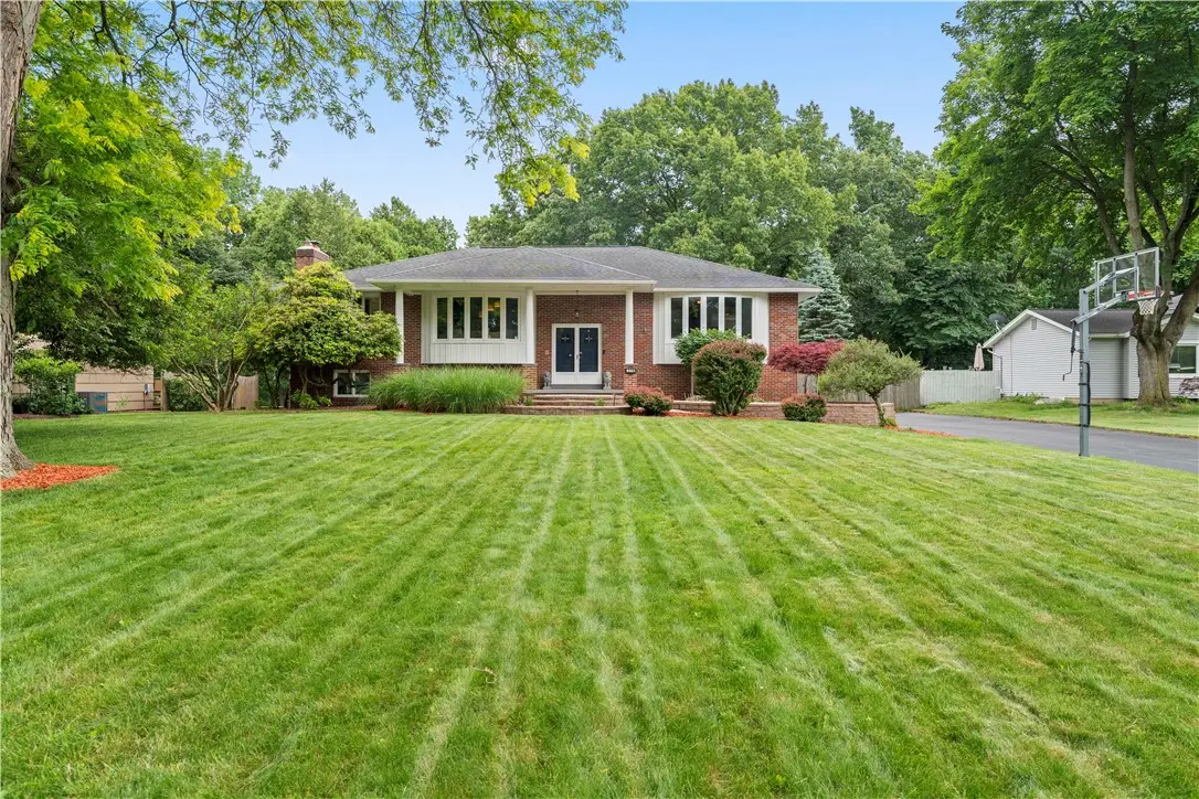 279 Parkview Dr, Rochester, NY 14625 - #1