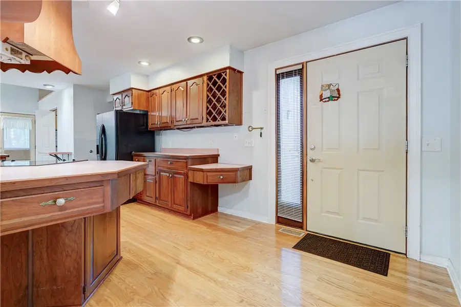 71 Harvest Road, Fairport, NY 14450 - #2