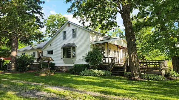 817 Pre Emption Road S, Penn Yan, NY 14527
