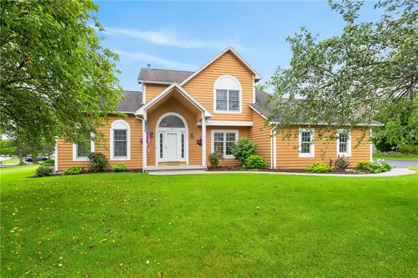 7 Cassandra Circle, Churchville, NY 14428