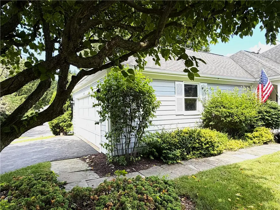 47 Greenwood Park, Pittsford, NY 14534 - #3