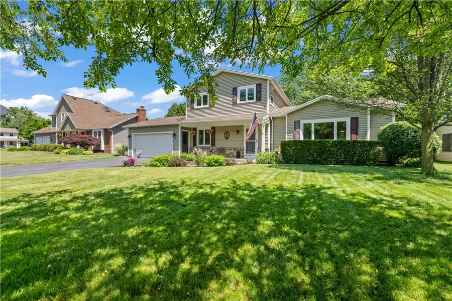 18 Mathew Lane, Rochester, NY 14626 - #2