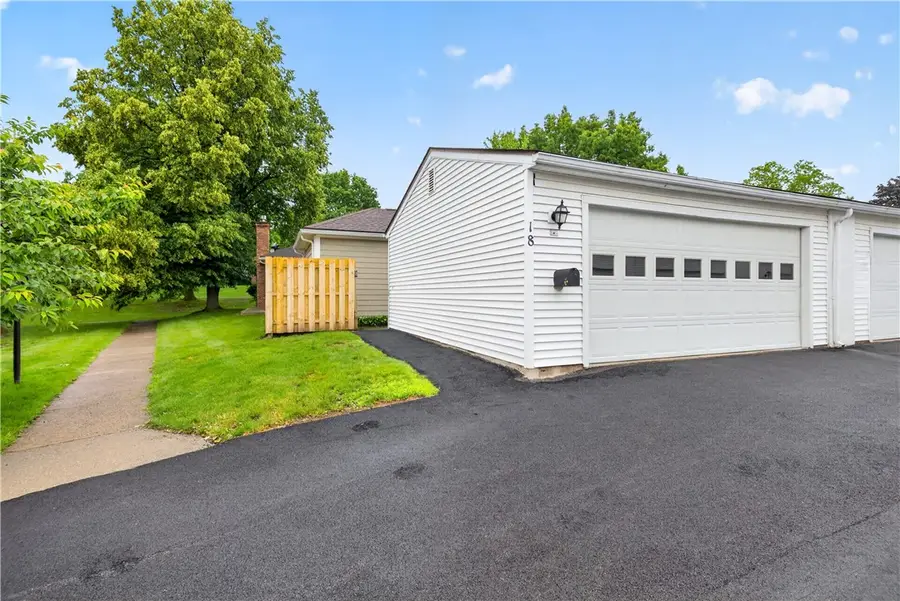 18 New Wickham Drive, Penfield, NY 14526 - #3