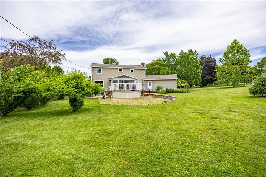 25 Dahlia Drive, Fairport, NY 14450 - #2